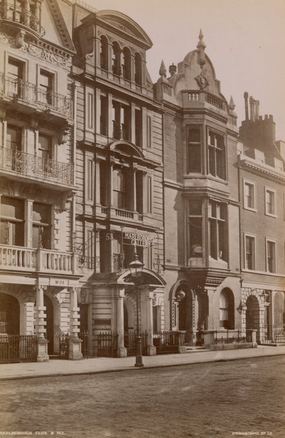 Marlborough Club, Londra da English Photographer